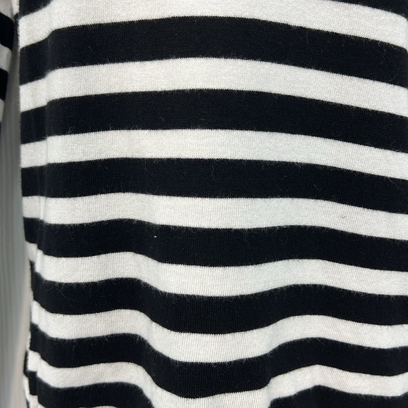 Zara - Black And White Stripe Soft Turtleneck Lightweight Sweater Size Large - Picture 6 of 10